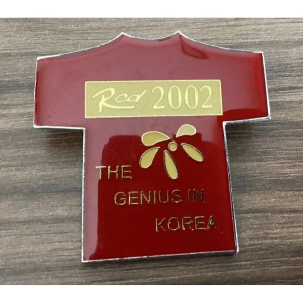 2002 Red Shirt The Genius In Korea Pin Large Heavy